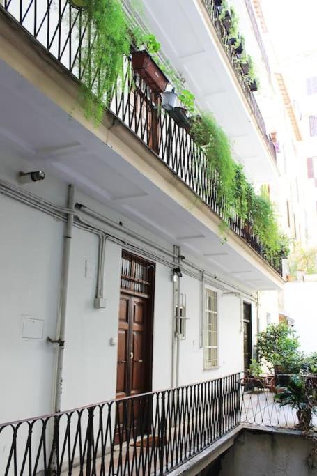Near Colosseum By Varental 2Br + 1Sb Rom Exterior foto